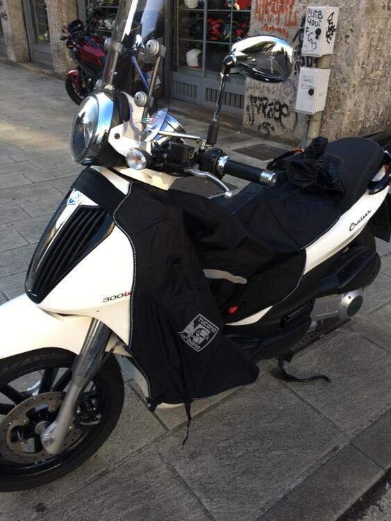 Piaggio Carnaby Cruiser 300 (2008 - 13) (2)