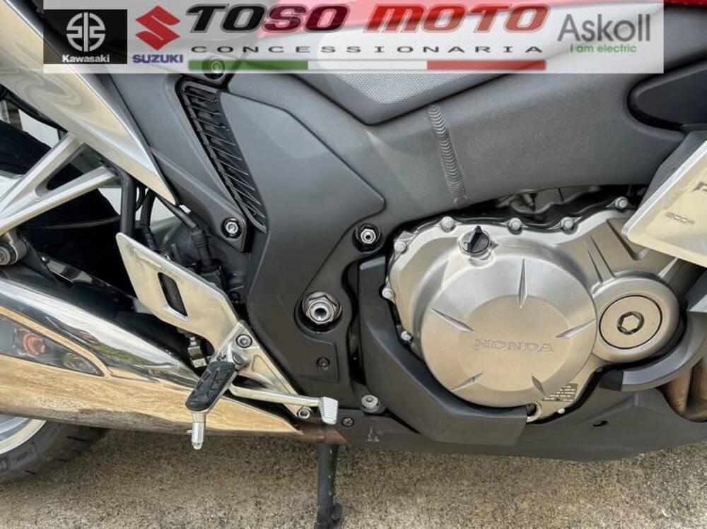 Honda VFR 1200 F DCT ABS (2010 - 16) (4)