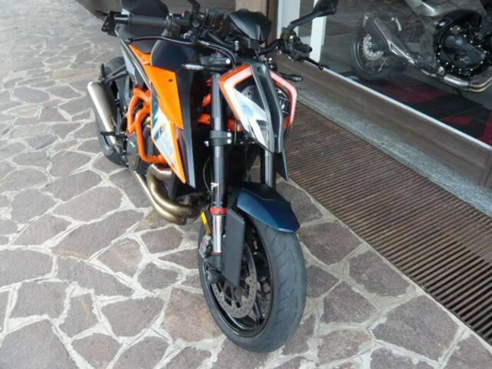 KTM 1290 Super Duke R (2022 - 23) (2)