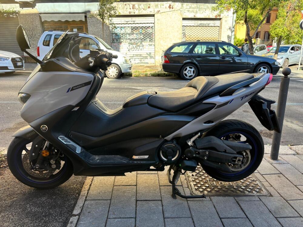 Yamaha T-Max 560 (2020 - 21) (2)