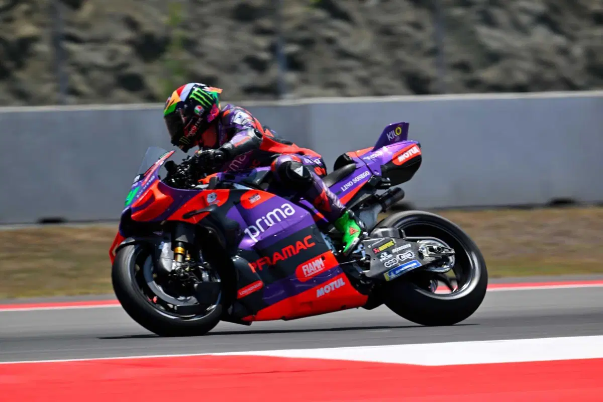 MotoGP 2024. GP dell'Indonesia. Le foto più belle del GP di Mandalika [GALLERY] (23)