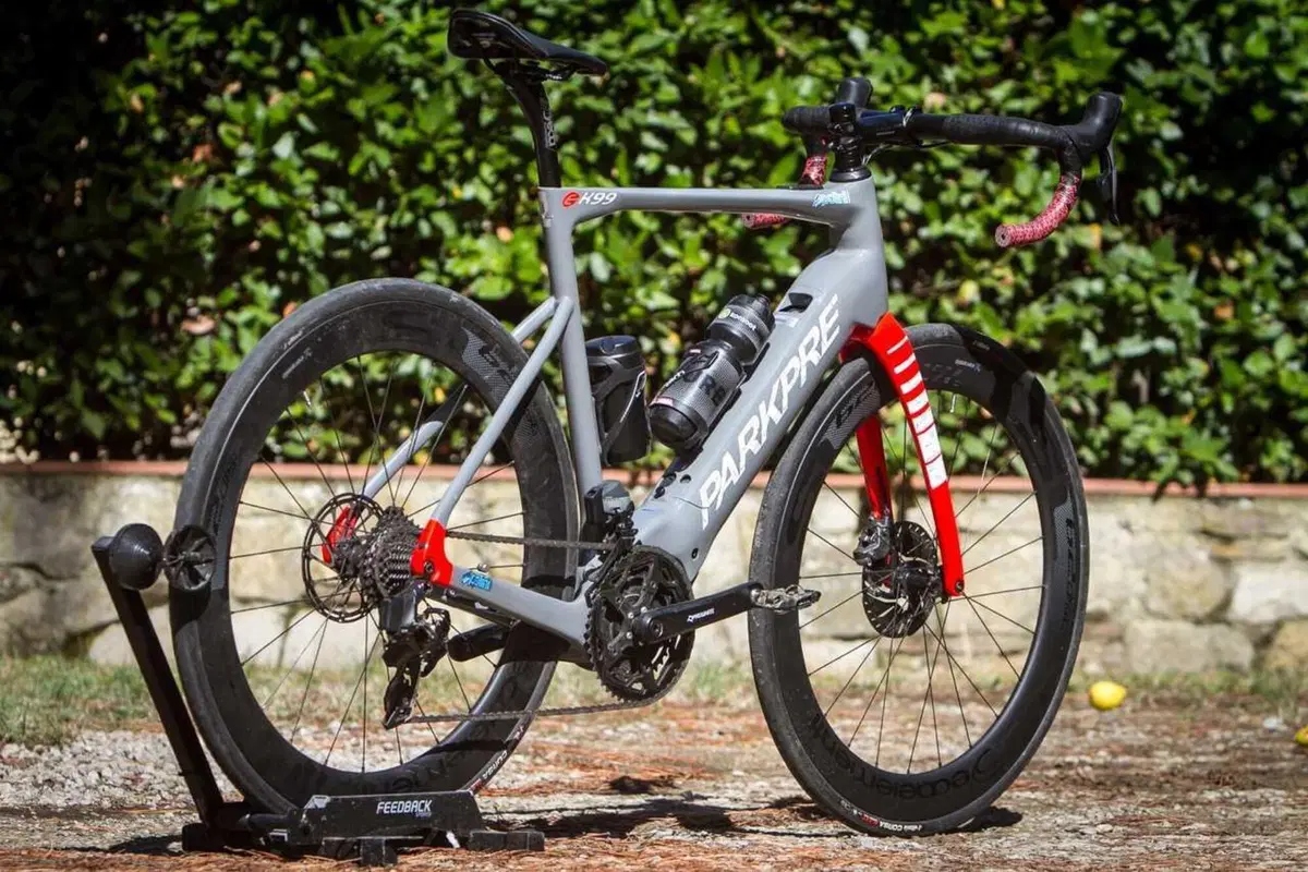 Il futuro delle road bikes? Proviamo la E-K99 di Park Pre [VIDEO] (2)