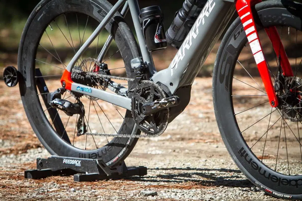 Il futuro delle road bikes? Proviamo la E-K99 di Park Pre [VIDEO]