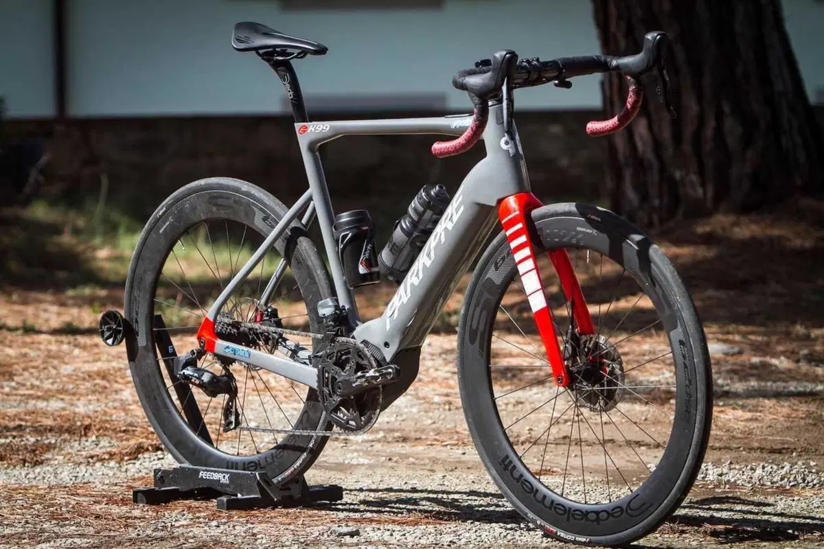 Il futuro delle road bikes? Proviamo la E-K99 di Park Pre [VIDEO] (3)