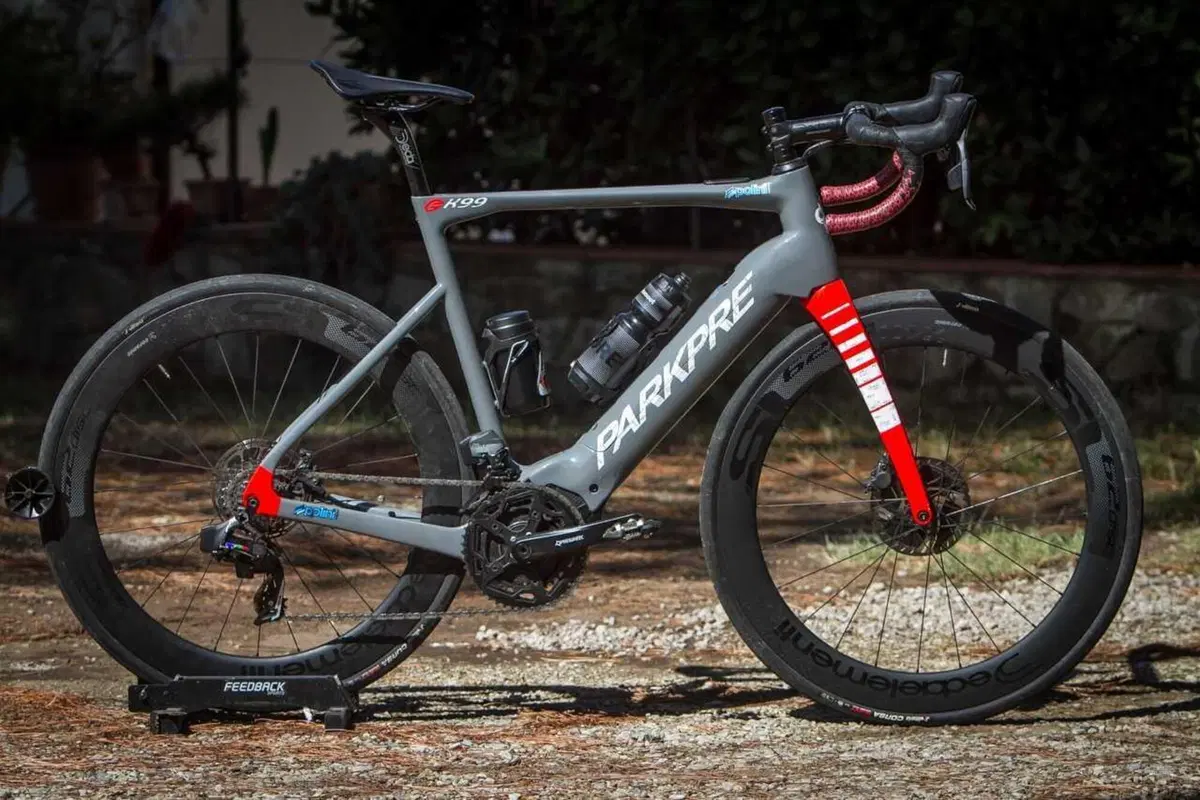 Il futuro delle road bikes? Proviamo la E-K99 di Park Pre [VIDEO] (5)