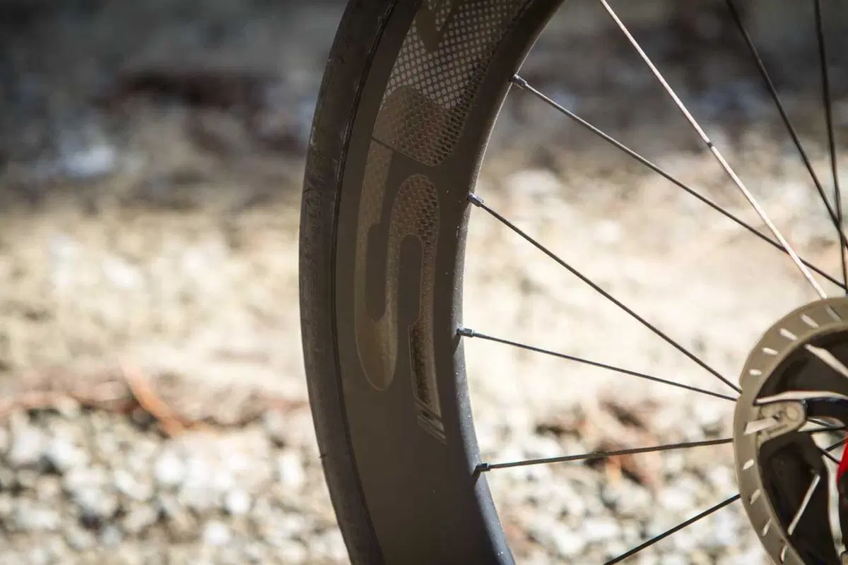 Il futuro delle road bikes? Proviamo la E-K99 di Park Pre [VIDEO] (15)