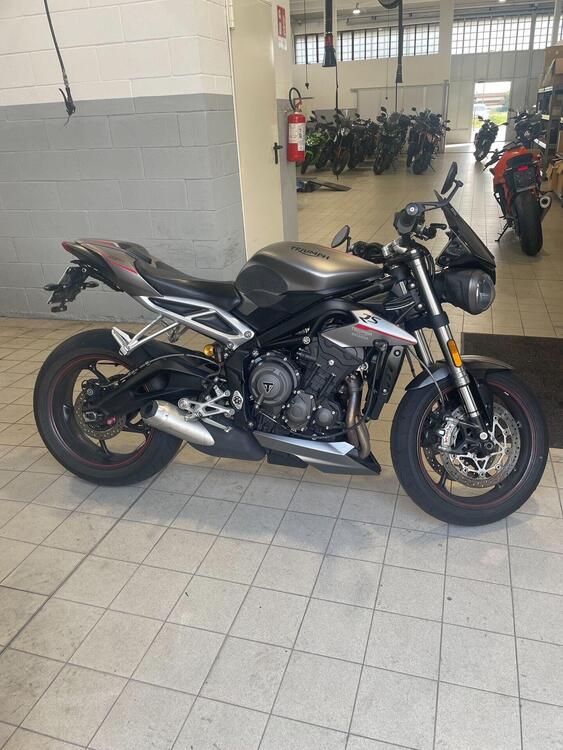 Triumph Street Triple RS (2017 - 19) (3)