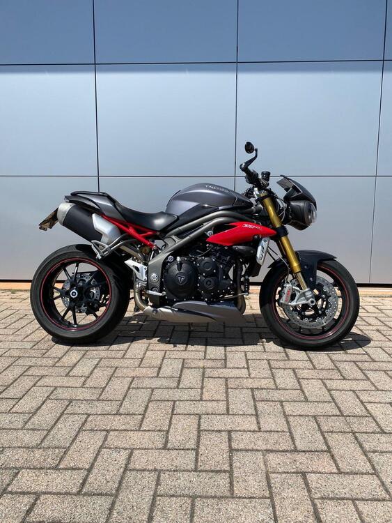 Triumph Speed Triple 1050 R ABS (2016 - 17)