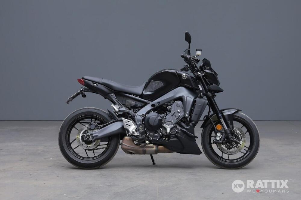 Yamaha MT-09 ABS (2016) (4)