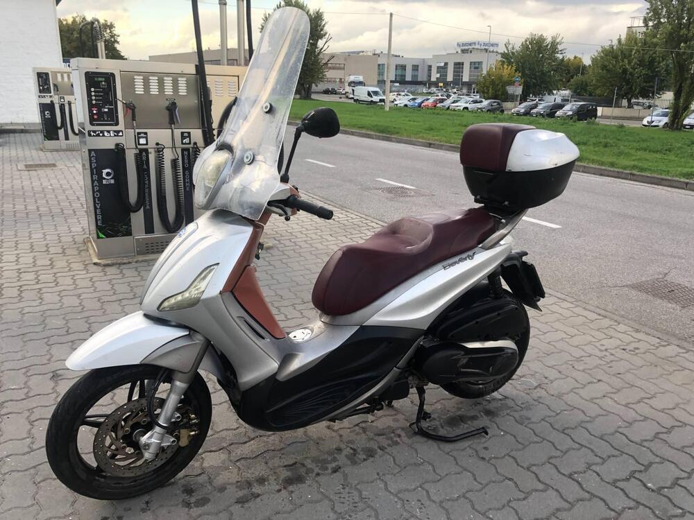 Piaggio Beverly 350 SportTouring ie (2011 - 15) (2)