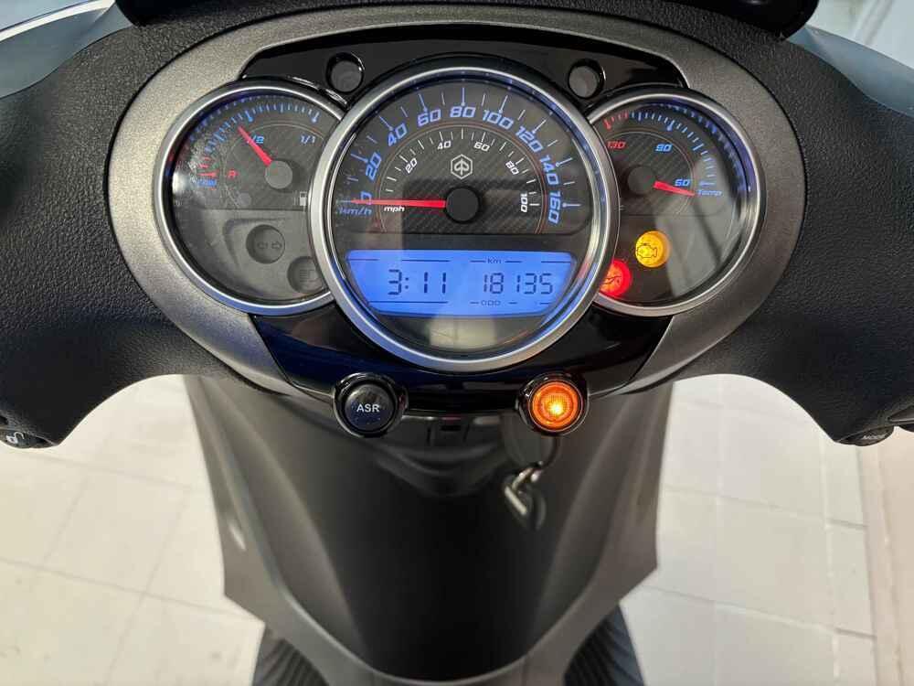 Piaggio Beverly 350 S ABS (2019 - 20) (2)