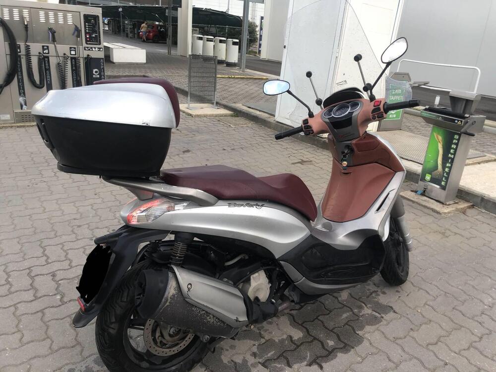 Piaggio Beverly 350 SportTouring ie (2011 - 15) (5)