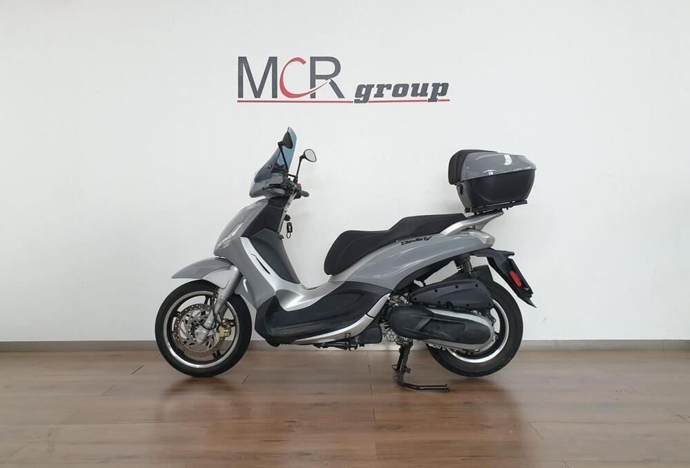 Piaggio Beverly 350 Tourer (2020) (2)