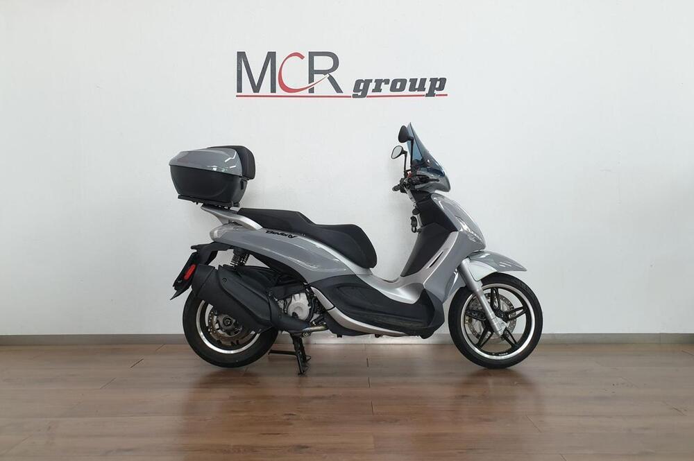 Piaggio Beverly 350 Tourer (2020) (4)