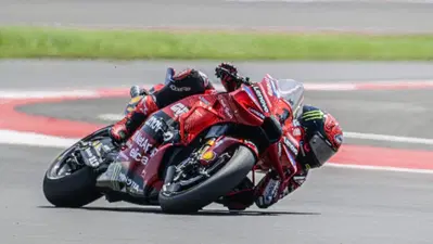 MotoGP 2024. GP dell'Indonesia. Pecco Bagnaia sfrutta l'errore di Jorge Martin e vince la Sprint di Mandalika! [RISULTATI]