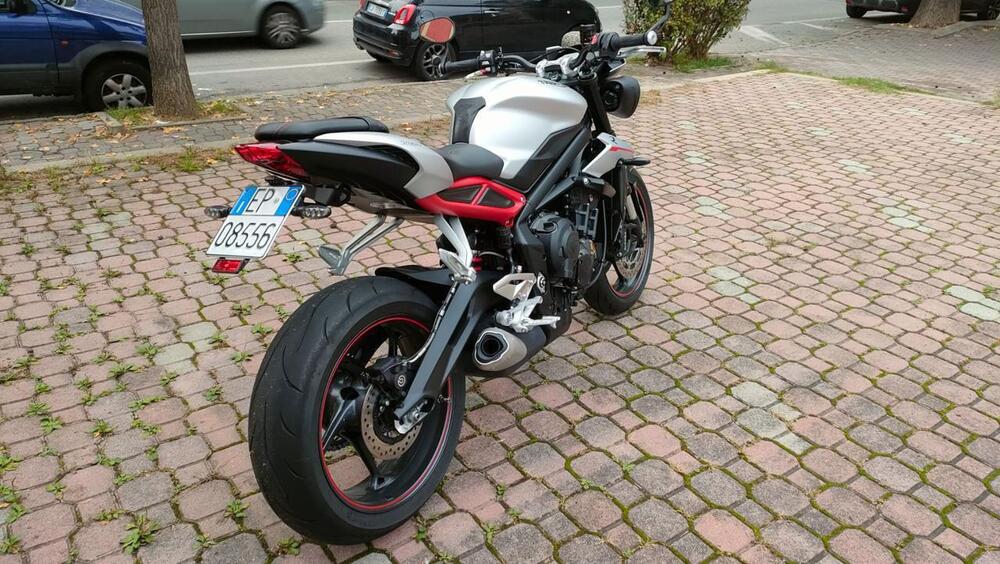 Triumph Street Triple R (2017 - 20) (5)