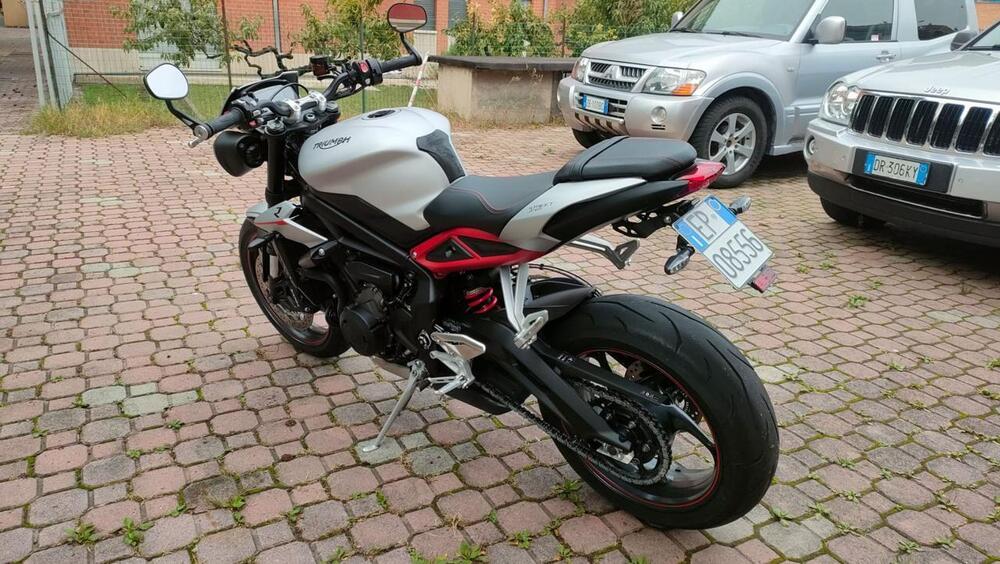 Triumph Street Triple R (2017 - 20) (3)