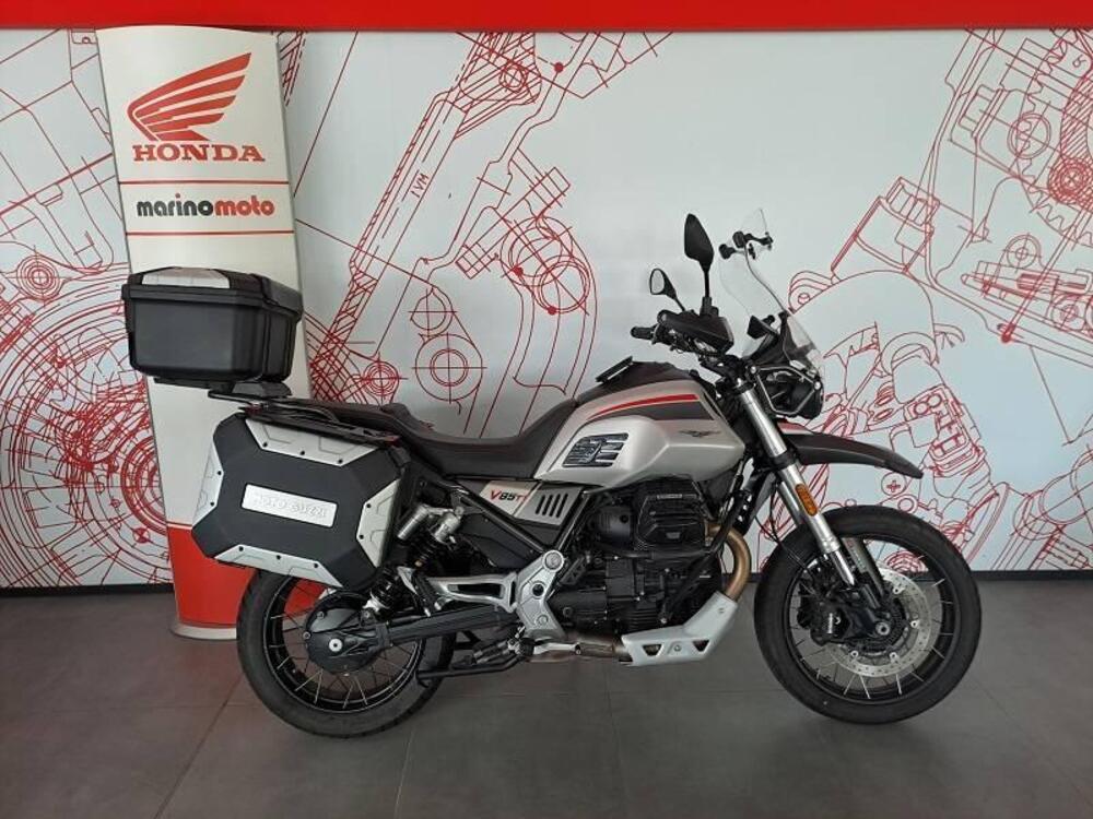 Moto Guzzi V85 TT Travel (2021 - 23)