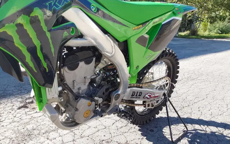 Kawasaki KX 250 F (2023) (5)