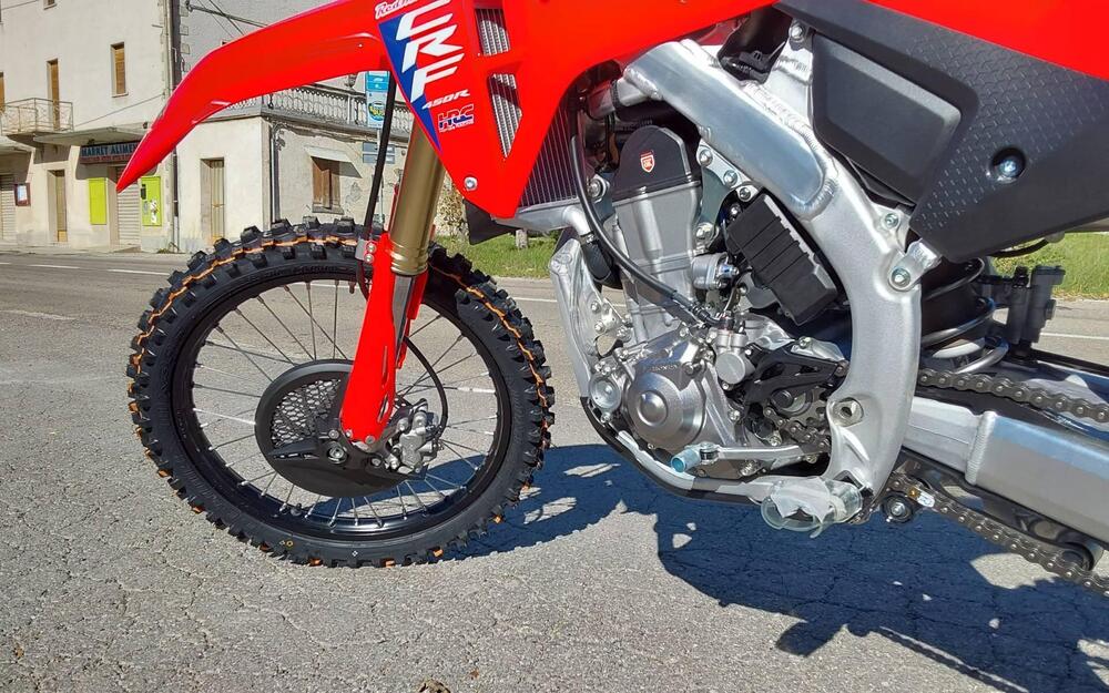 Honda CRF 450 R (2025) (2)