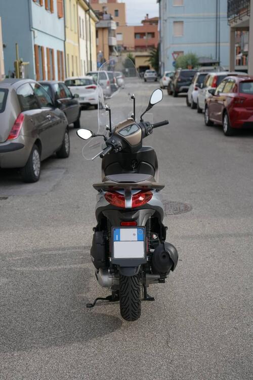 Piaggio Medley 125 ABS (2021 - 24) (4)