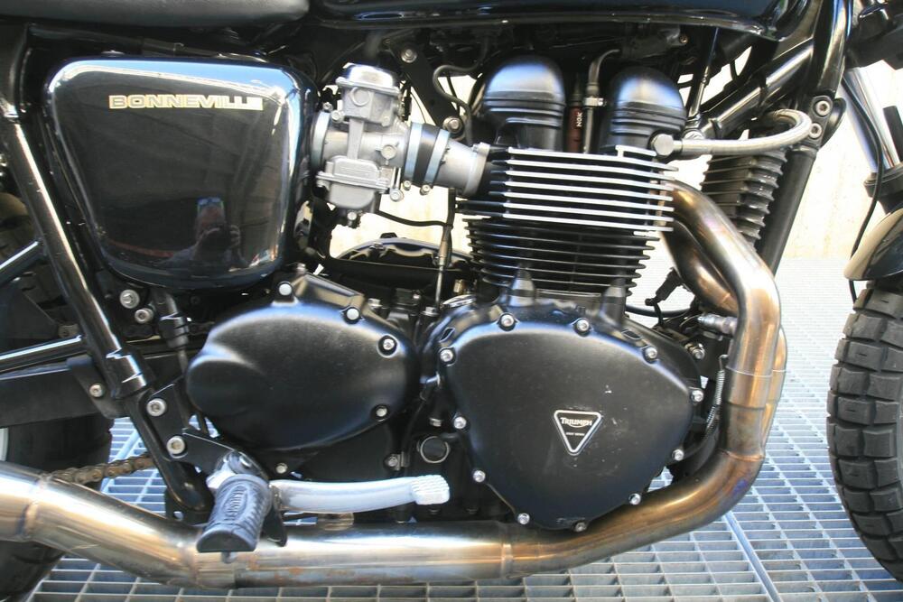 Triumph Bonneville SE (2009 - 13) (2)