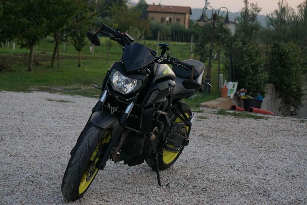 Yamaha MT-07 (2017 - 18) (4)