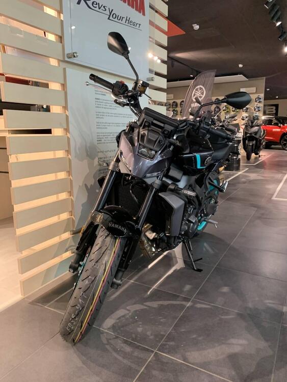 Yamaha MT-09 Y-AMT (2024) (5)