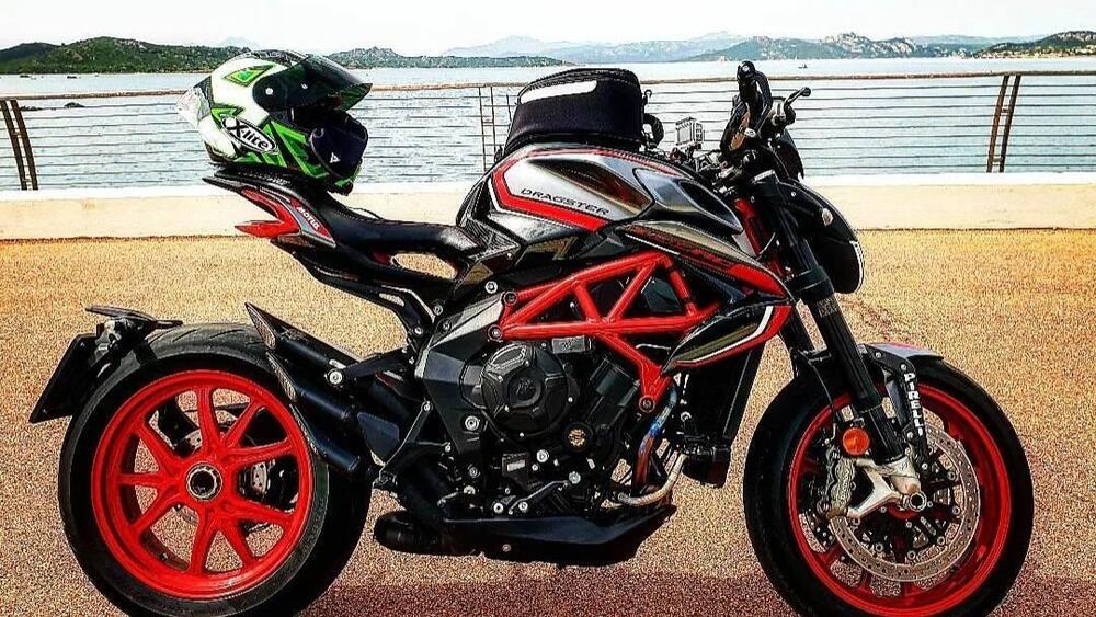 MV Agusta Dragster 800 RC SCS (2021 - 22) (5)