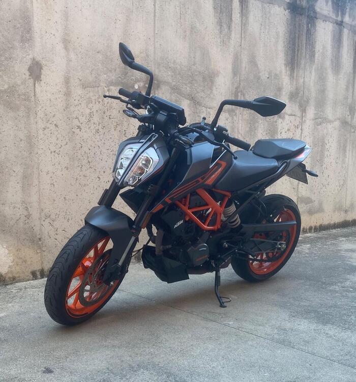 KTM 125 Duke (2021 - 23)