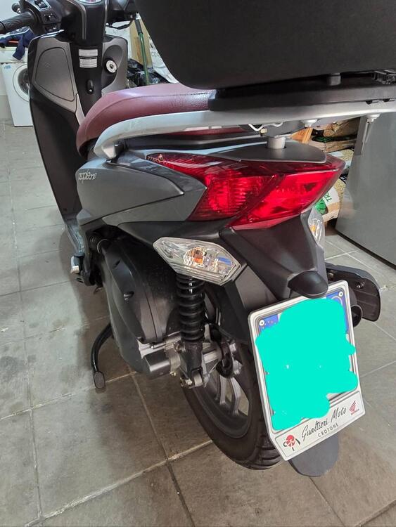 Kymco People 125i One (2016 - 20) (2)