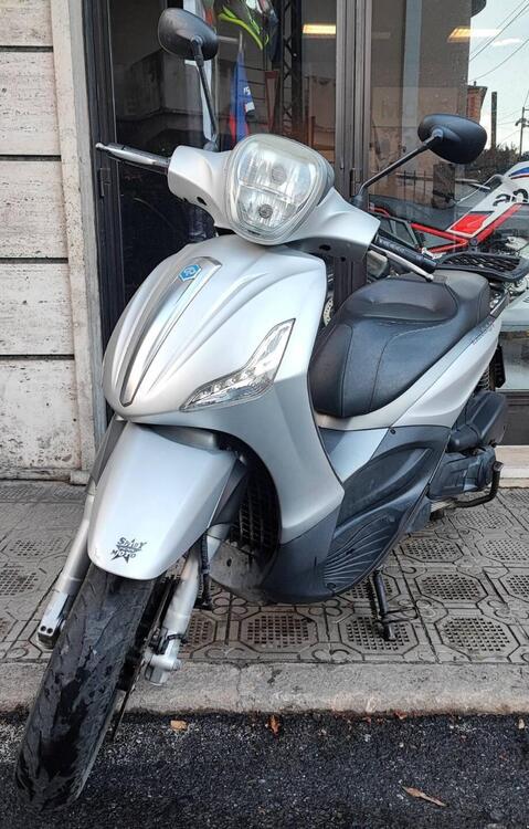 Piaggio Beverly 300 S i.e. ABS-ASR (2016 - 20) (3)