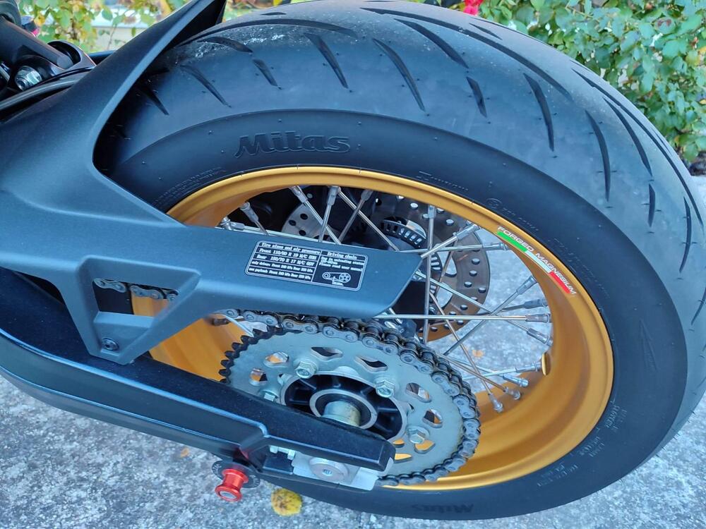 Moto Morini X-Cape 650 Gold Wheels Edition (2022 - 24) (4)