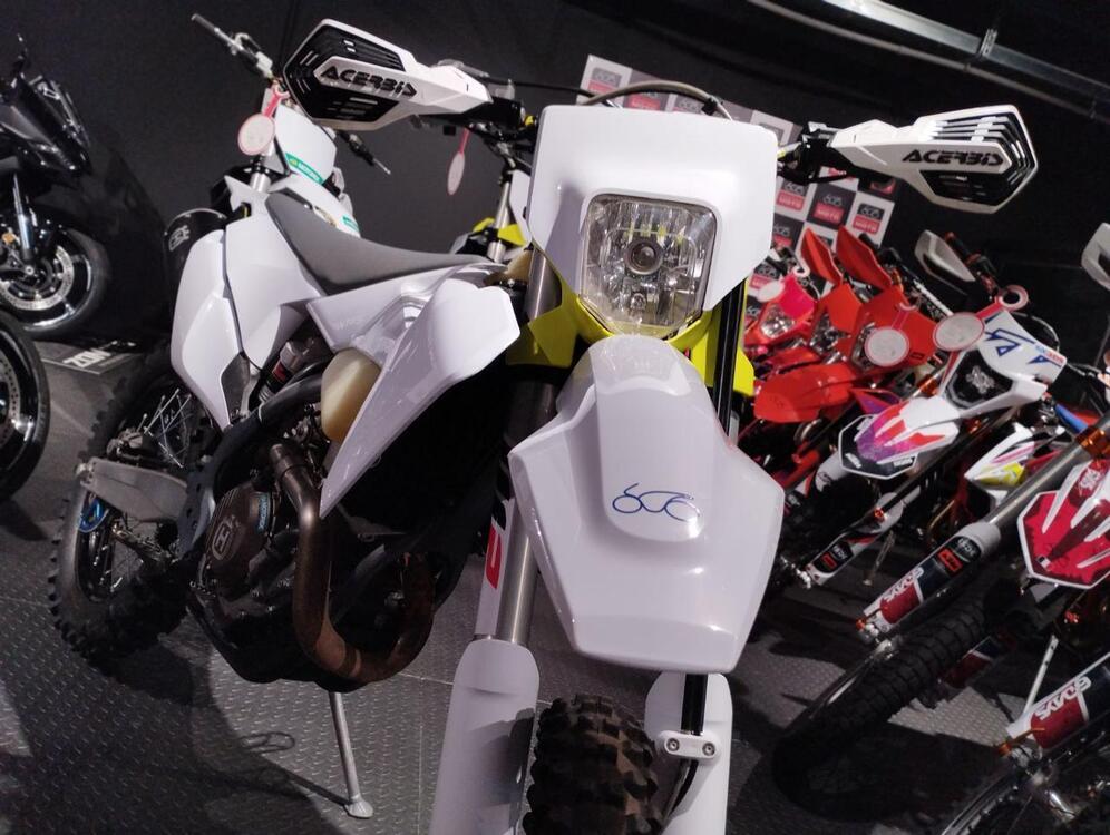 Husqvarna FE 250 (2022) (3)