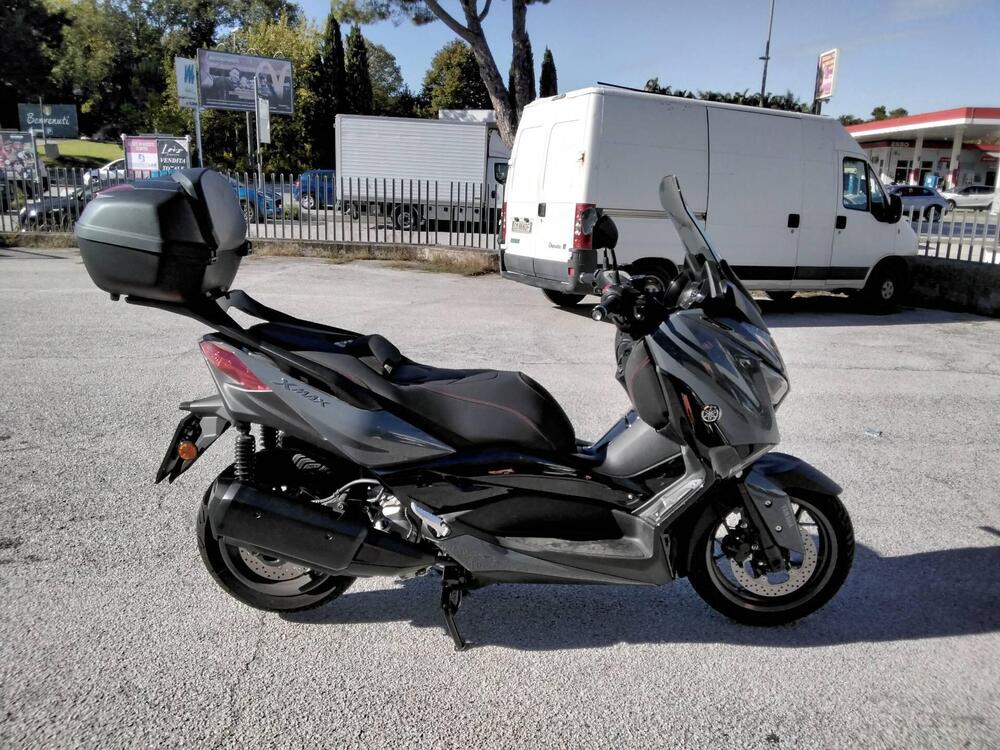 Yamaha X-Max 300 Tech Max (2021 - 24) (4)