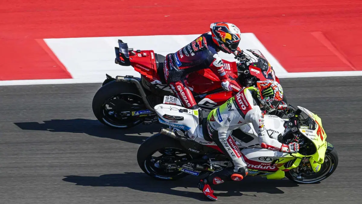 MotoGP 2024. GP dell'Indonesia. Le foto più belle del GP di Mandalika [GALLERY] (15)