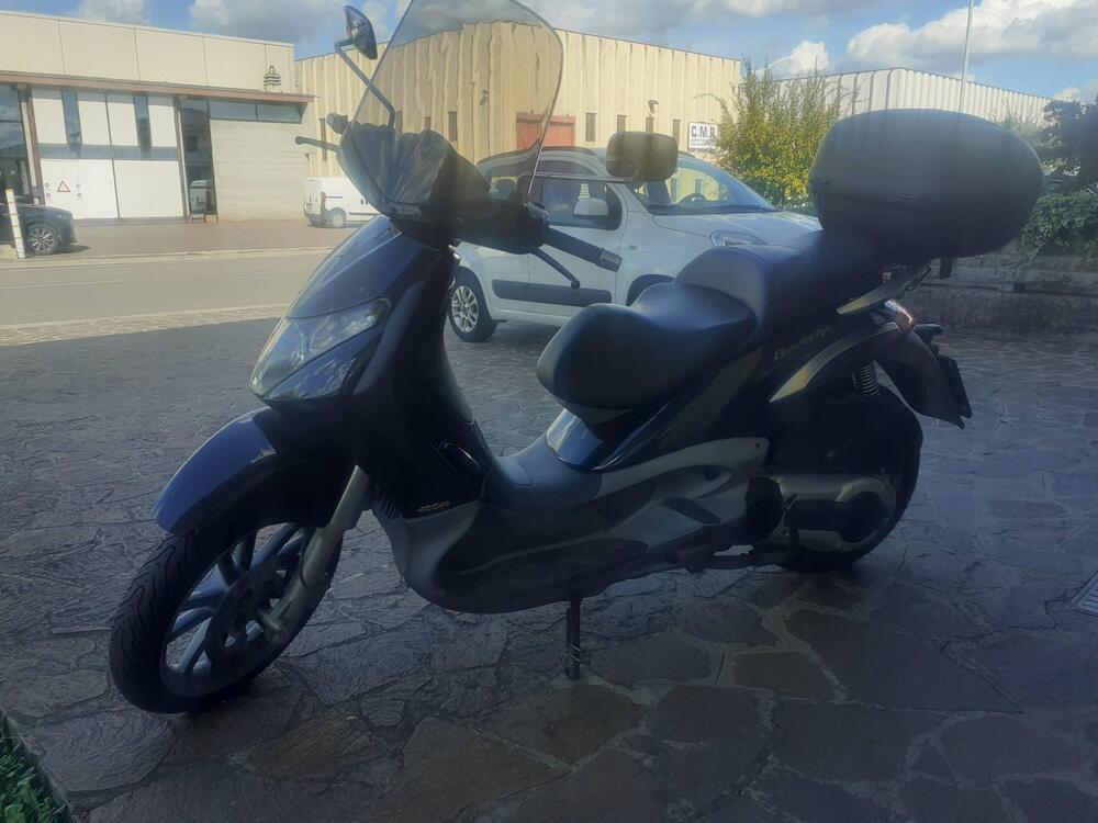 Piaggio Beverly 400 i.e. (2)