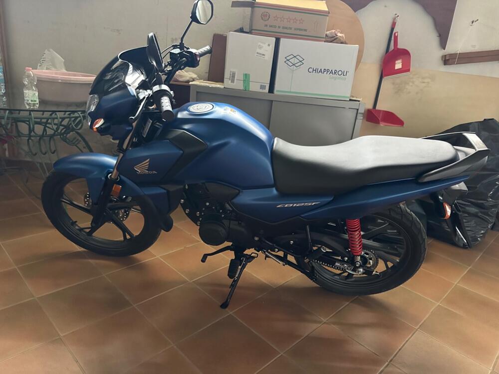 Honda CB 125 F (2021 - 24) (3)