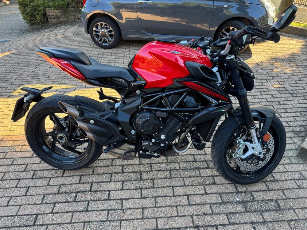 MV Agusta Brutale 800 Rosso (2021 - 23) (4)