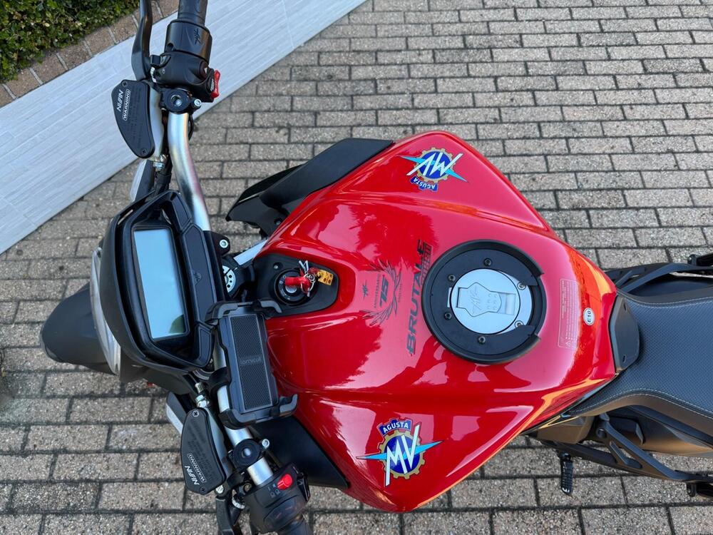 MV Agusta Brutale 800 Rosso (2021 - 23) (5)