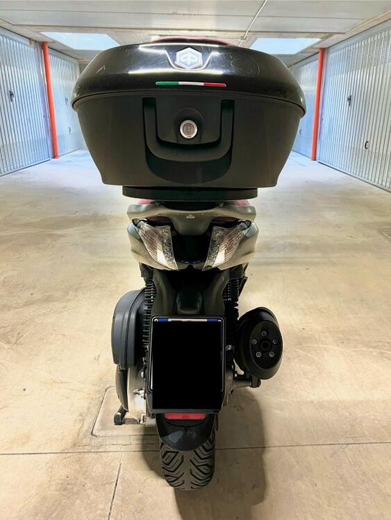 Piaggio Beverly 350 SportTouring ie (2011 - 15) (5)