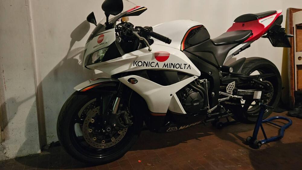 Honda CBR 600 RR (2007 - 08) (3)