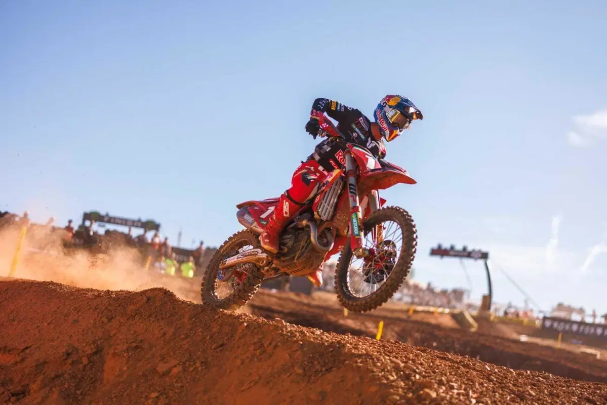 MXGP #20. GP Spagna 3. Jorge Prado, GasGas, è Campione del Mondo (e così De Wolf in MX2) [VIDEO] (13)