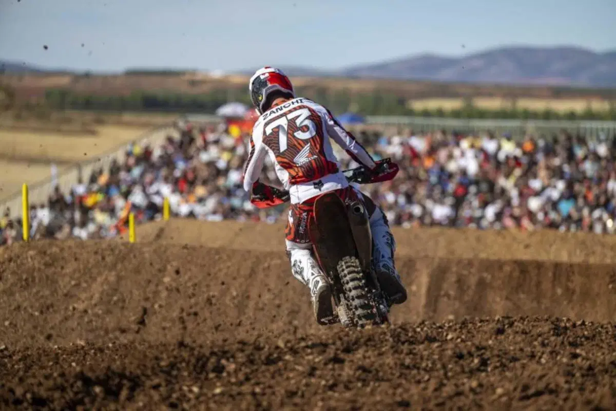 MXGP #20. GP Spagna 3. Jorge Prado, GasGas, è Campione del Mondo (e così De Wolf in MX2) [VIDEO] (25)