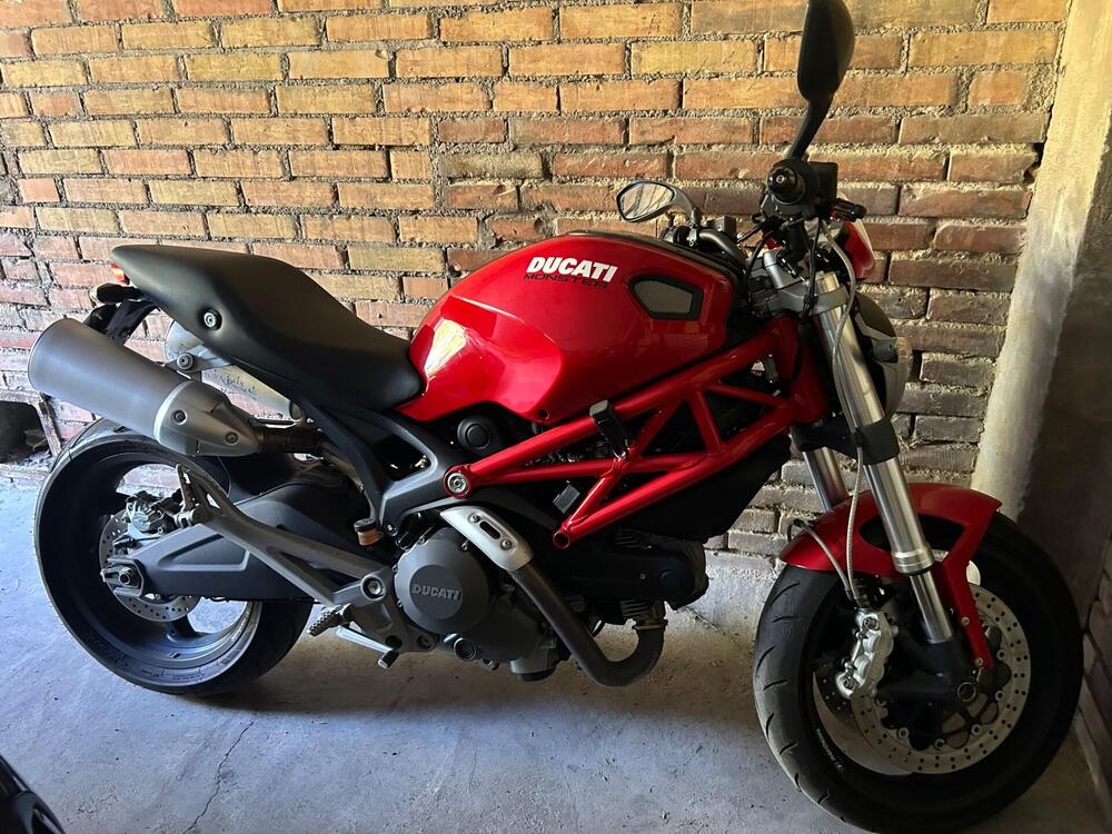 Ducati Monster 696 (2008 - 13) (3)