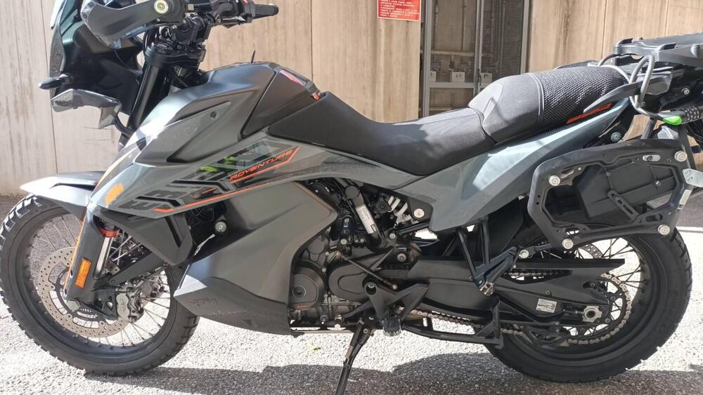 KTM 890 Adventure L (2021) (2)