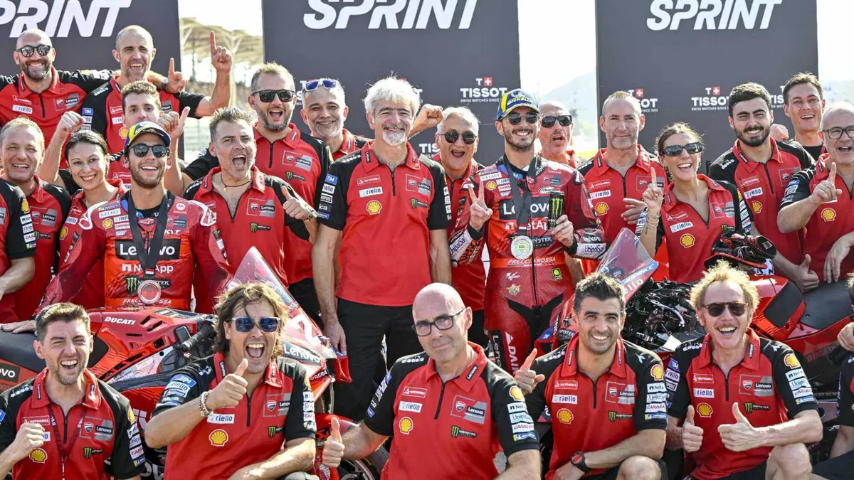 MotoGP 2024. GP dell'Indonesia. Le foto più belle del GP di Mandalika [GALLERY] (11)
