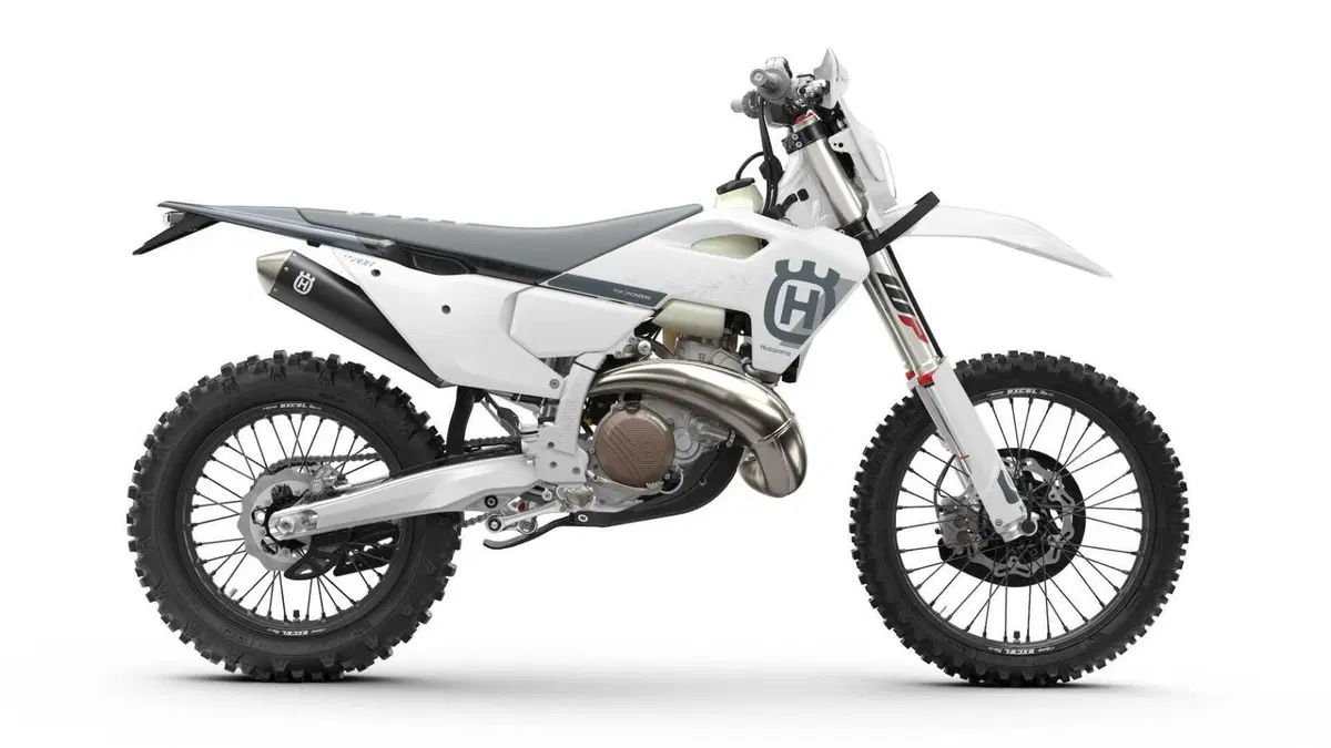 Husqvarna presenta la gamma Enduro Pro 2025 (4)