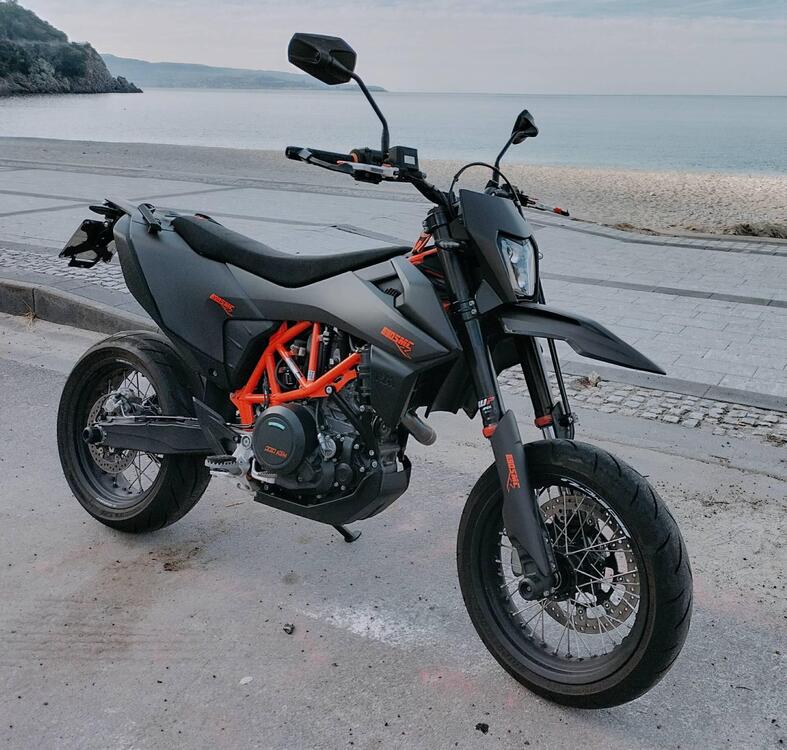 KTM 690 SMC R (2021-22)