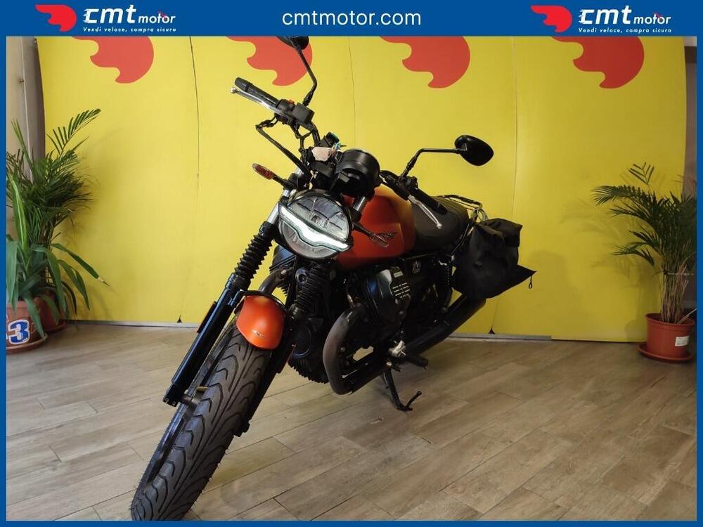 Moto Guzzi V7 Stone (2021 - 24) (2)